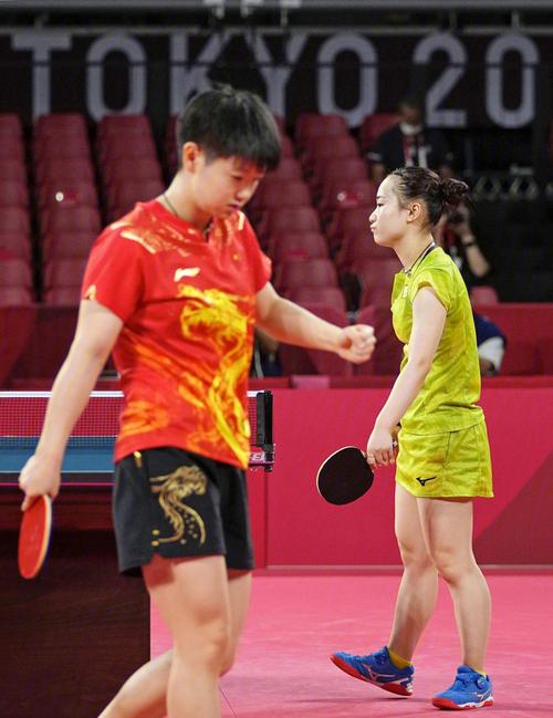 伊藤美诚孙颖莎对阵纪录,伊藤美诚和孙颖莎比赛全程回放