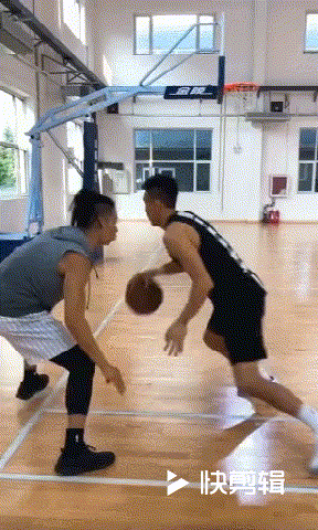 郭艾伦单挑,林书豪vs郭艾伦单挑
